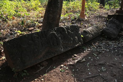 attraction-Phnom Preah Theat Temple 1.jpg